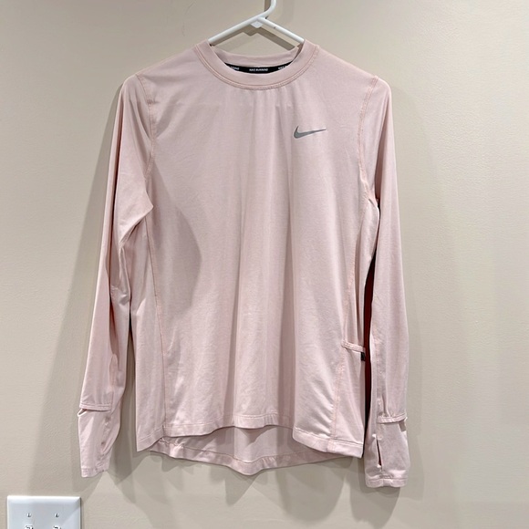 🔥Nike Running Cream Long Sleeve Tee Classic Athletic Style🔥 - Picture 1 of 7